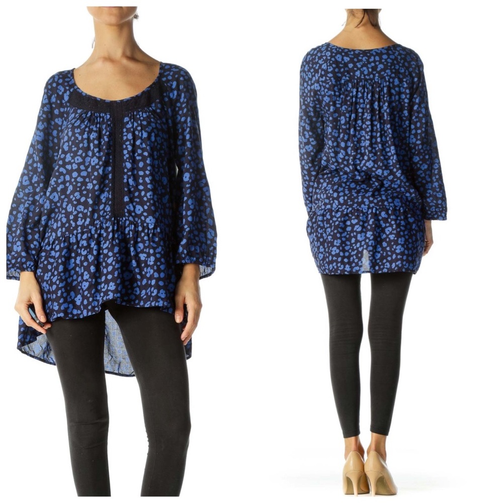 HD in Paris Blue & Navy Animal Print Flared Lace-Piping Blouse Size S.